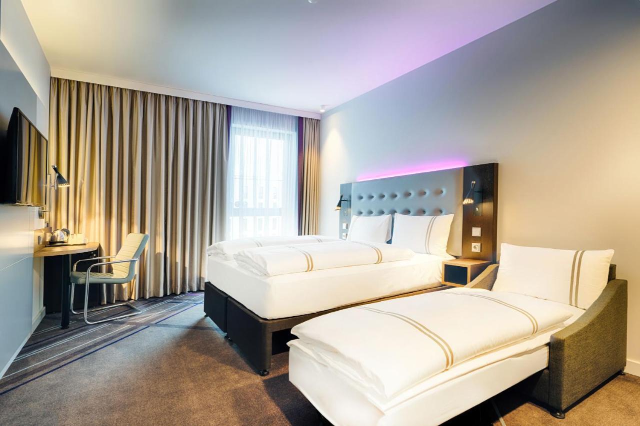 Premier Inn Berlin Airport Екстер'єр фото